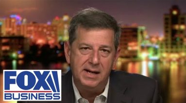 Ex-Walmart CEO: Supply chain crisis can't be fixed by 'just one thing'