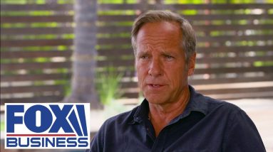 Mike Rowe details how he tried to 'fake his way into the opera'